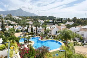 Senorio de Gonzaga Great 2 bedroom apartment with a lovely community pool in the heart of Nueva Andalucia